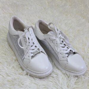 Juicy Couture White and Silver Women's Sneakers